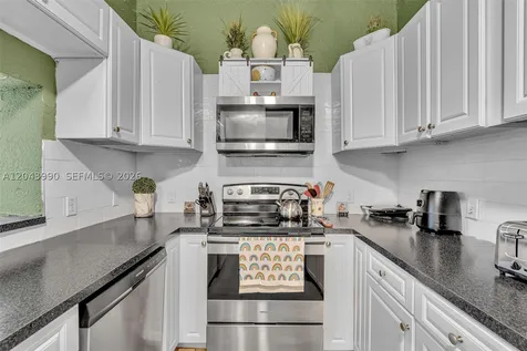 1800 NW 3rd Court Fort Lauderdale FL 33311