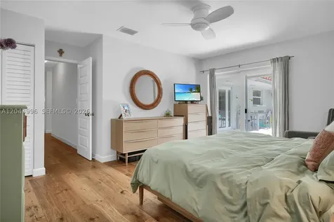 5721 SW 59th Court South Miami FL 33143