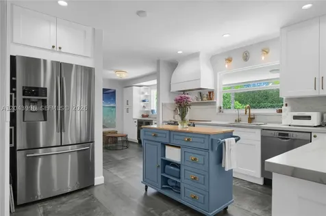 5721 SW 59th Court South Miami FL 33143