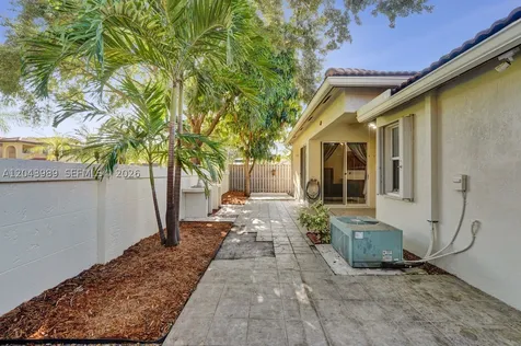 14003 N Cypress Cove Circle Davie FL 33325
