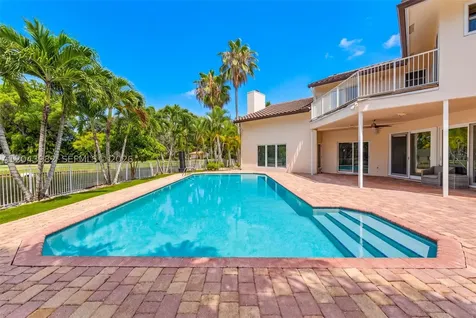 962 SW 93rd Terrace Plantation FL 33324
