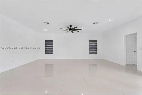 962 SW 93rd Terrace Plantation FL 33324