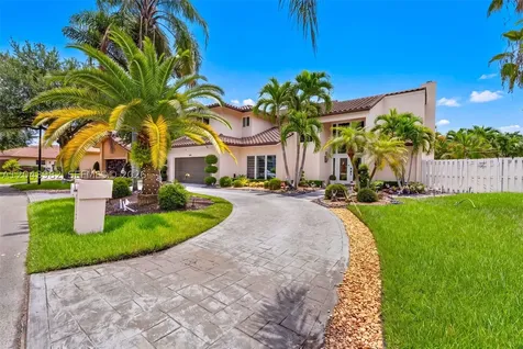 962 SW 93rd Terrace Plantation FL 33324