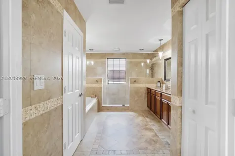 3904 W Gardenia Avenue Weston FL 33332