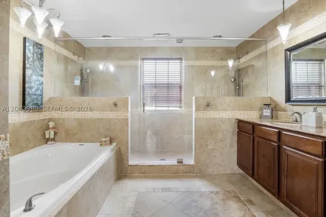 3904 W Gardenia Avenue Weston FL 33332