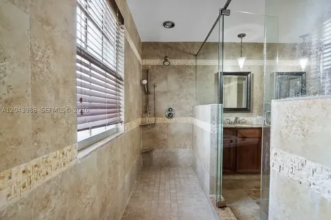 3904 W Gardenia Avenue Weston FL 33332