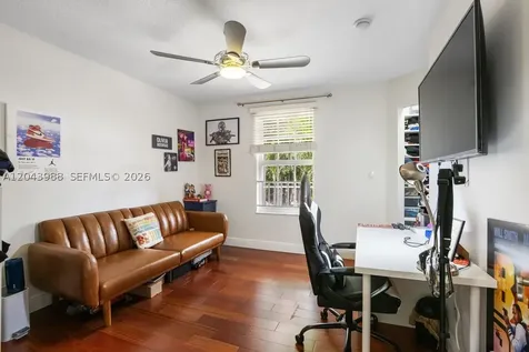 3904 W Gardenia Avenue Weston FL 33332