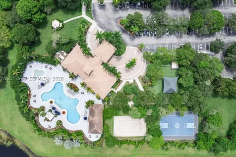 3904 W Gardenia Avenue Weston FL 33332