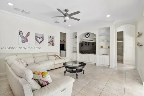 3904 W Gardenia Avenue Weston FL 33332
