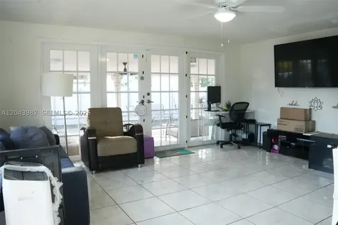 2955 NW 102nd Street Miami FL 33147