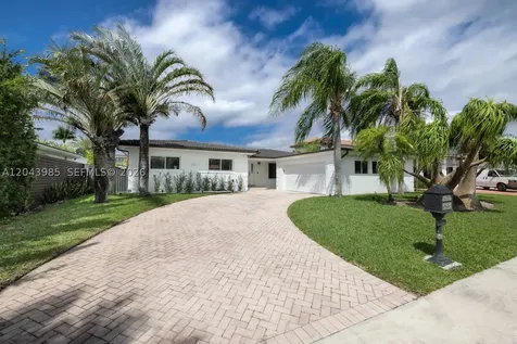 13200 Ortega Lane North Miami FL 33181
