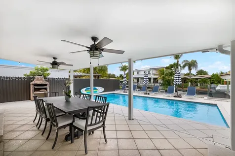 13200 Ortega Lane North Miami FL 33181