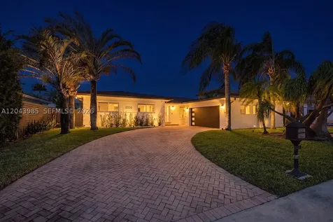13200 Ortega Lane North Miami FL 33181