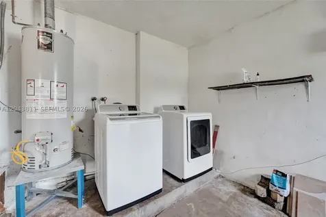11700 NW 33rd Street Sunrise FL 33323