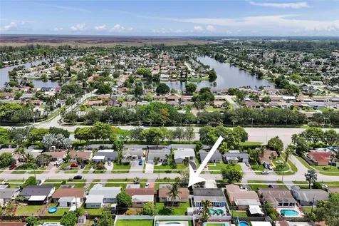 11700 NW 33rd Street Sunrise FL 33323