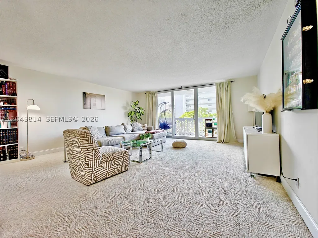 400 NE 12th Avenue Hallandale Beach FL 33009