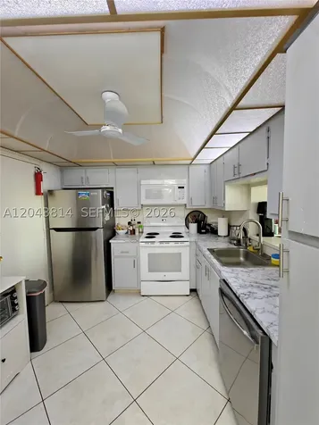 400 NE 12th Avenue Hallandale Beach FL 33009