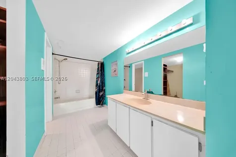 19408 W Lake Drive Hialeah FL 33015