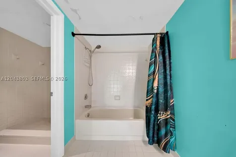 19408 W Lake Drive Hialeah FL 33015