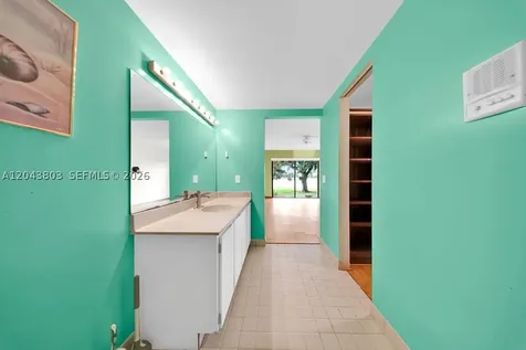 19408 W Lake Drive Hialeah FL 33015