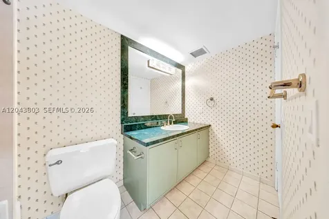 19408 W Lake Drive Hialeah FL 33015
