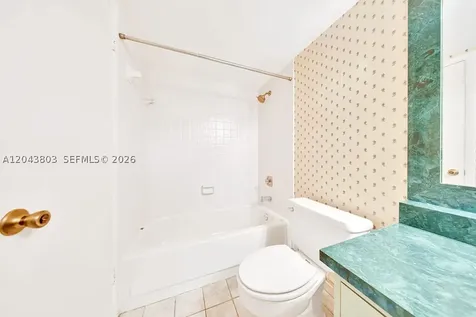 19408 W Lake Drive Hialeah FL 33015