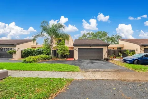 19408 W Lake Drive Hialeah FL 33015