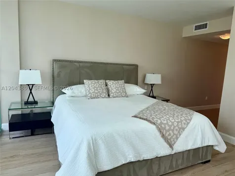 3400 SW 27th Avenue Miami FL 33133