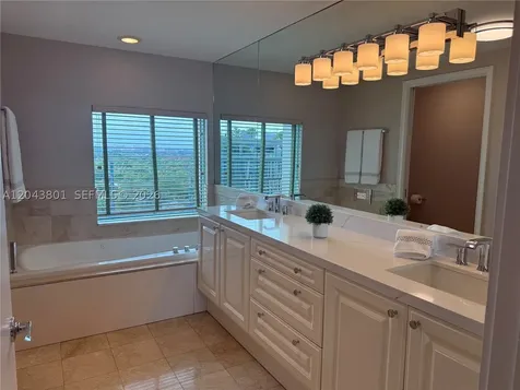 3400 SW 27th Avenue Miami FL 33133