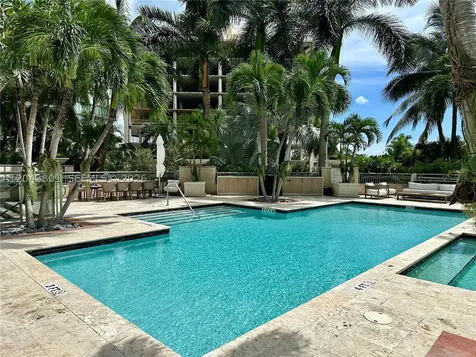 3400 SW 27th Avenue Miami FL 33133