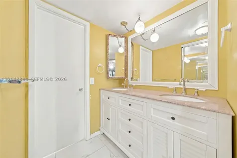 4141 NW 44th Avenue Lauderdale Lakes FL 33319