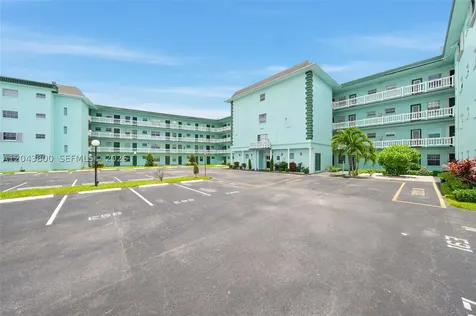 4141 NW 44th Avenue Lauderdale Lakes FL 33319