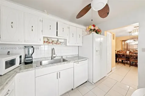 4141 NW 44th Avenue Lauderdale Lakes FL 33319