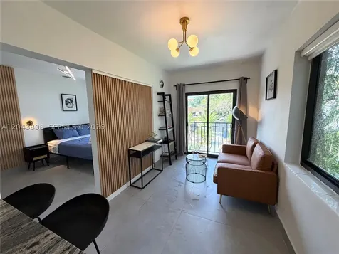 2134 SW 11th Street Miami FL 33135