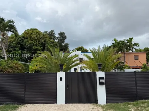 2134 SW 11th Street Miami FL 33135