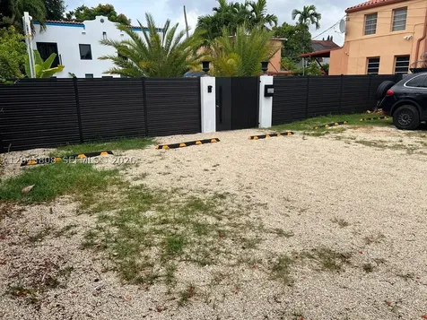 2134 SW 11th Street Miami FL 33135