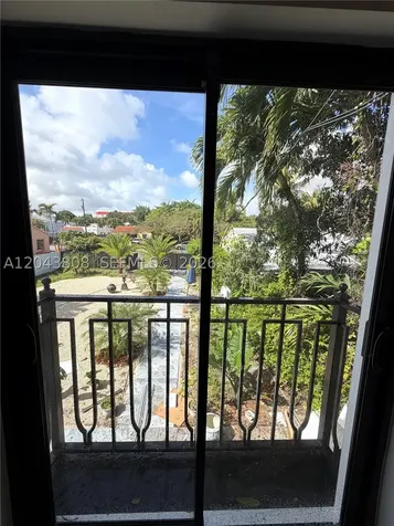2134 SW 11th Street Miami FL 33135