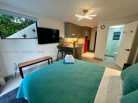 2134 SW 11th Street Miami FL 33135