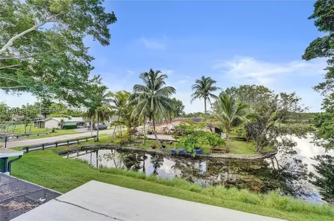 9220 NW 14th Street Pembroke Pines FL 33024