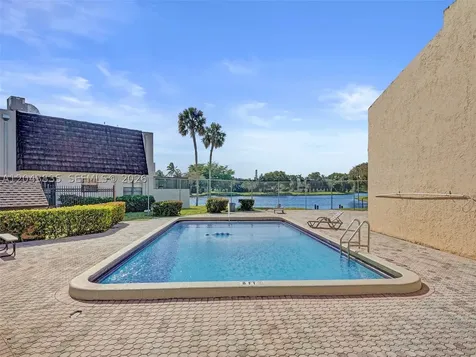9220 NW 14th Street Pembroke Pines FL 33024