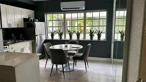 836 10th Street Miami Beach FL 33139