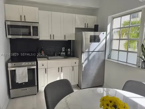 836 10th Street Miami Beach FL 33139