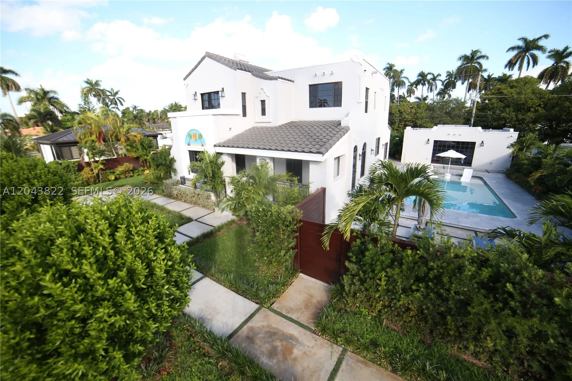 1345 Hollywood Boulevard Hollywood FL 33019