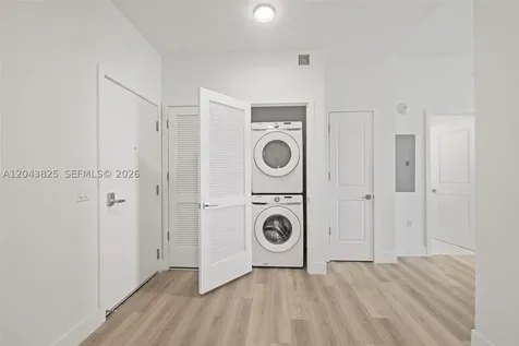 101 Diplomat Parkway Hallandale Beach FL 33009