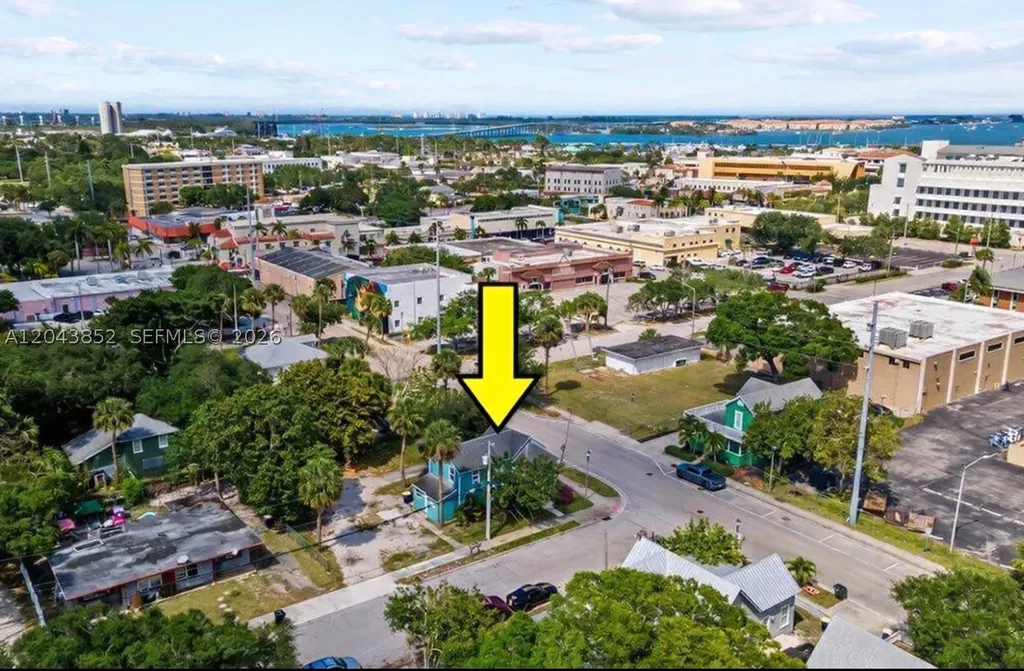 700 Boston Avenue Fort Pierce FL 34950