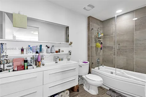 300 S Biscayne Boulevard Miami FL 33131