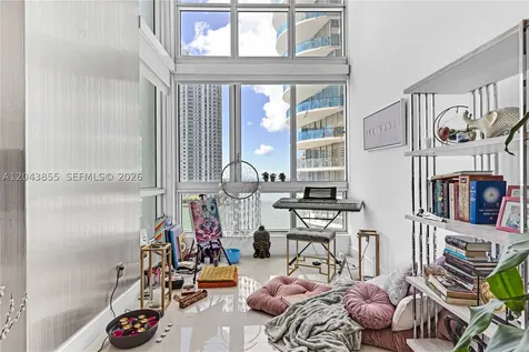 300 S Biscayne Boulevard Miami FL 33131