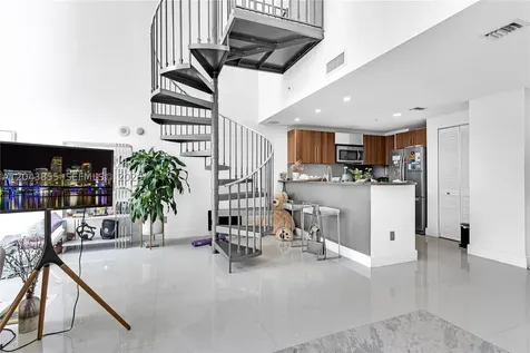 300 S Biscayne Boulevard Miami FL 33131
