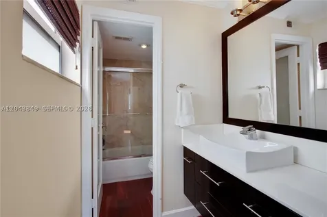 1610 Lenox Avenue Miami Beach FL 33139