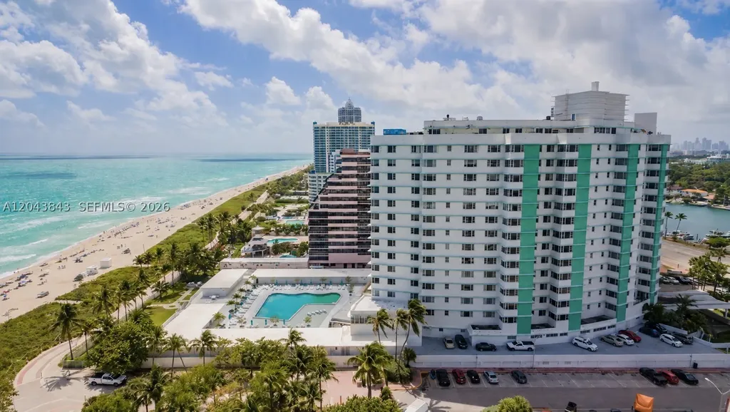 5255 Collins Avenue Miami Beach FL 33140